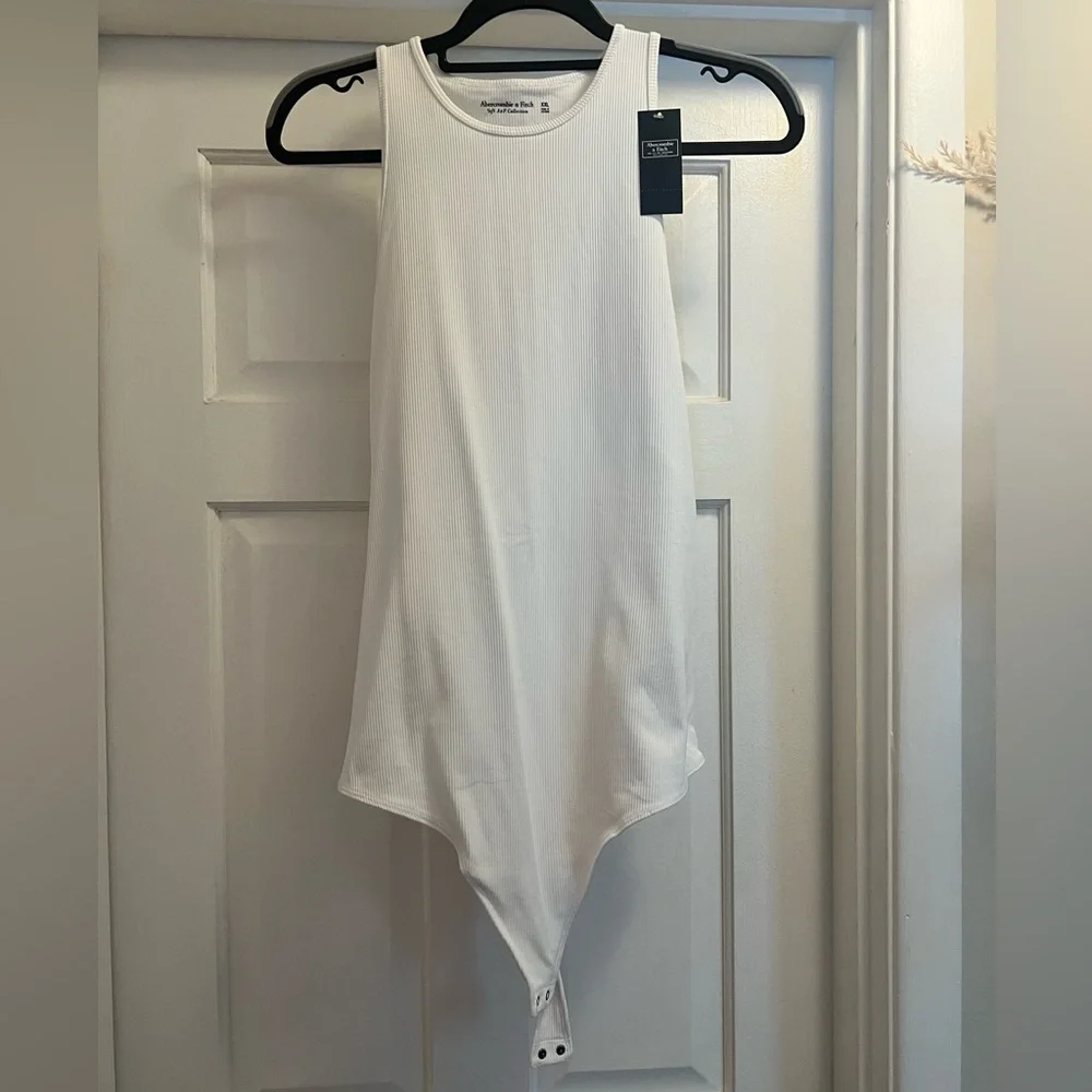 Abercrombie Ribbed Bodysuit - Picture 1 of 6